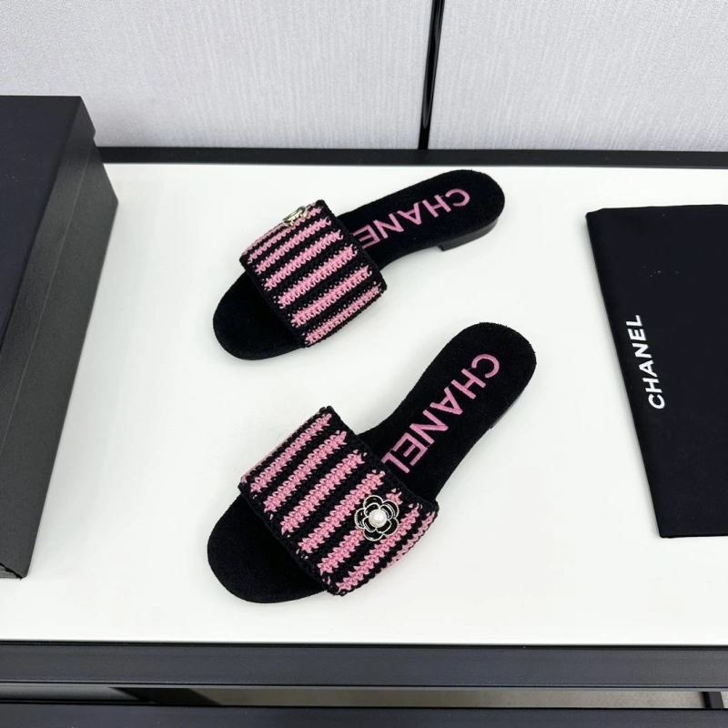 SportInspired Chxnxl Slippers 128037