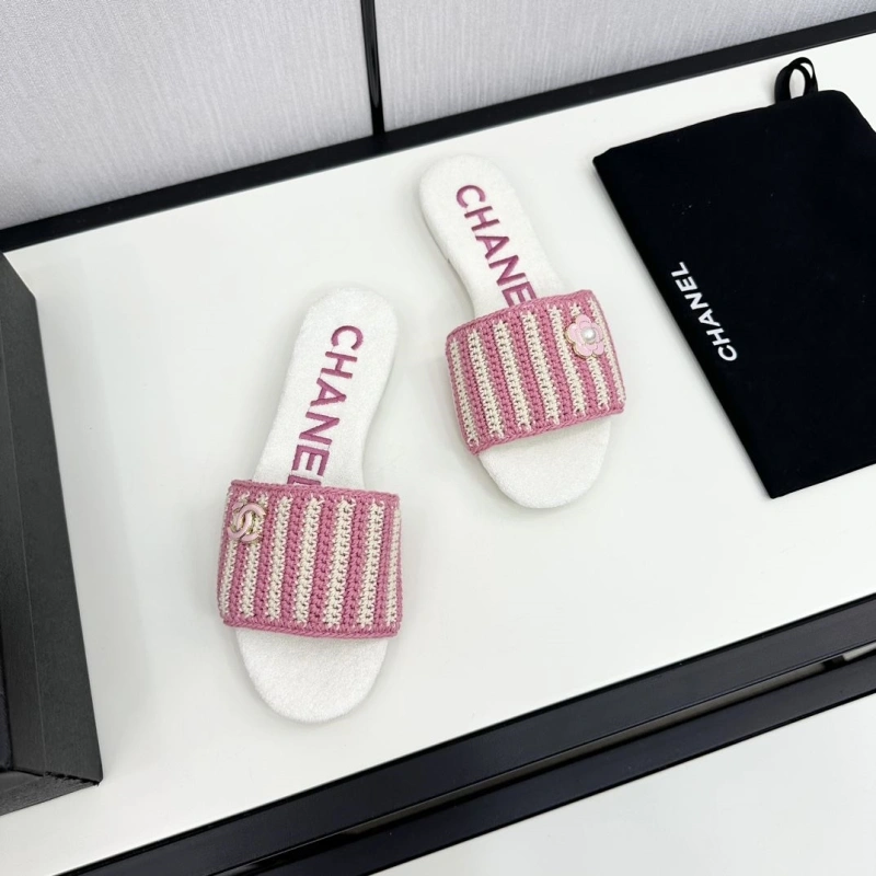 Cozy Chxnxl Slippers 128038