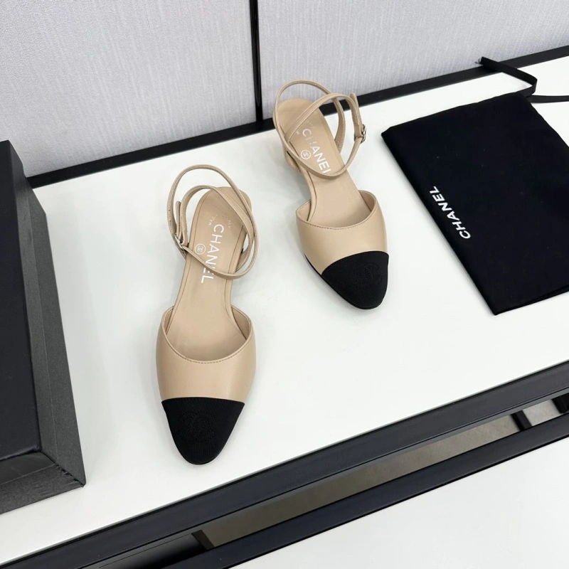 Efficient Chxnxl Sandals 128489