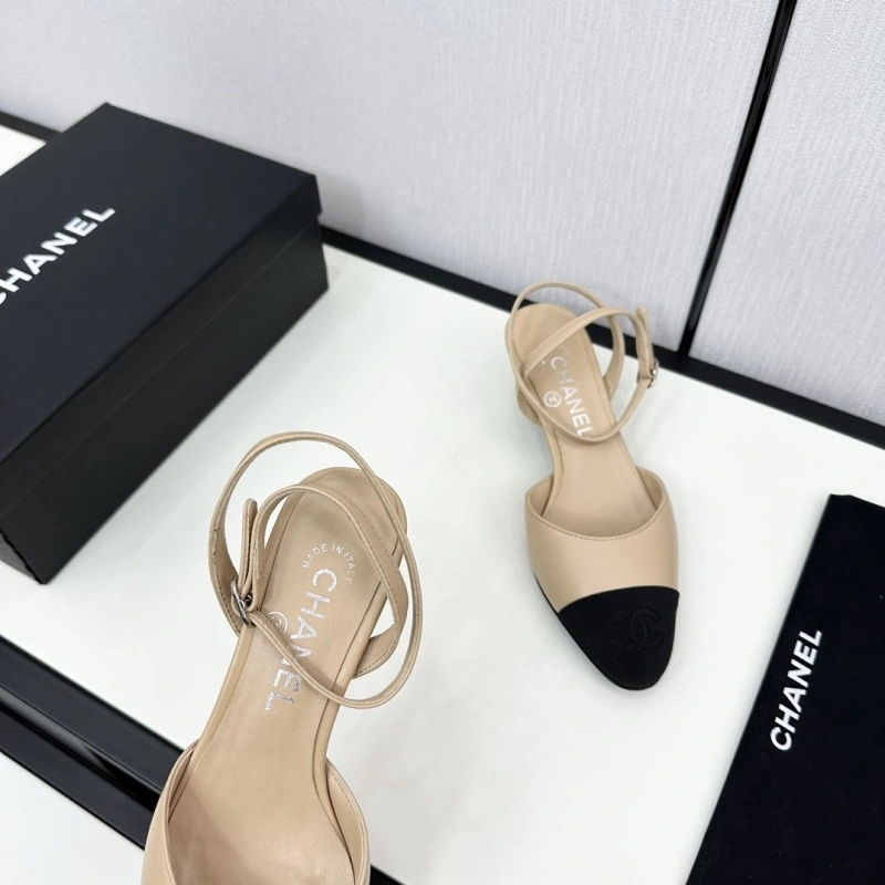 Efficient Chxnxl Sandals 128489