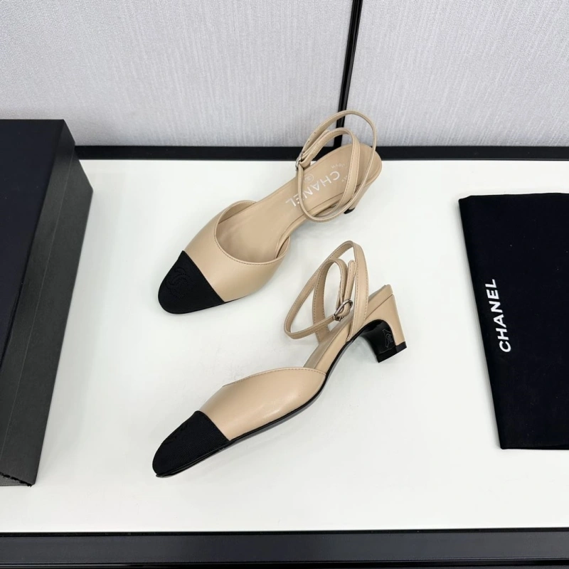 Efficient Chxnxl Sandals 128489