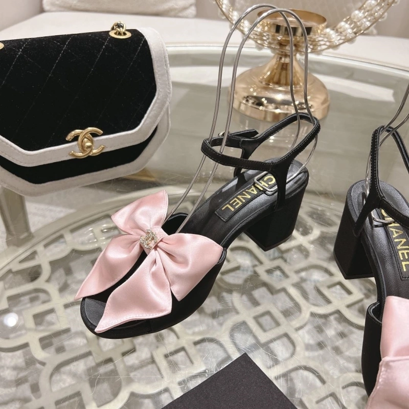 Classic Chxnxl Sandals 128481