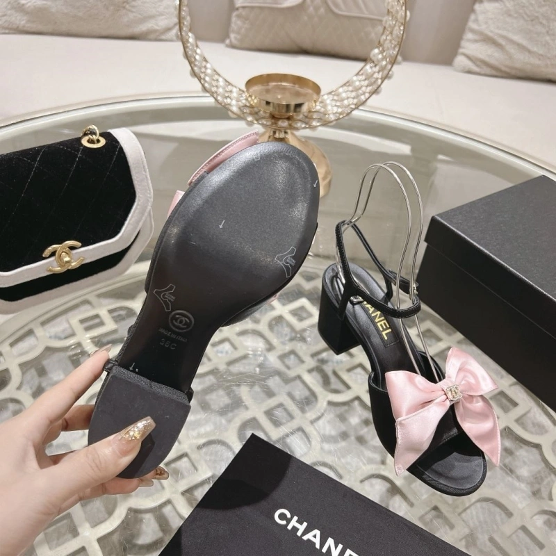 Classic Chxnxl Sandals 128481