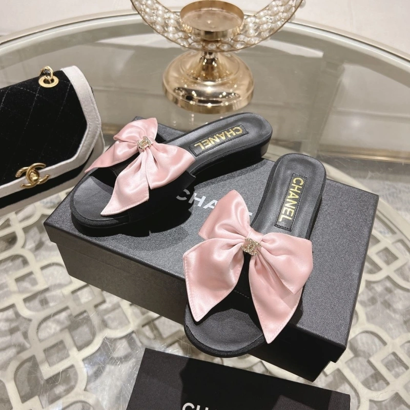 Functional Chxnxl Slippers 128032