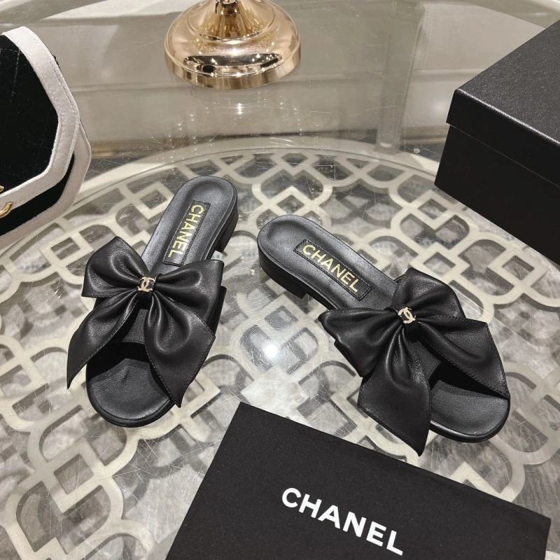 DailyWear Chxnxl Slippers 128024