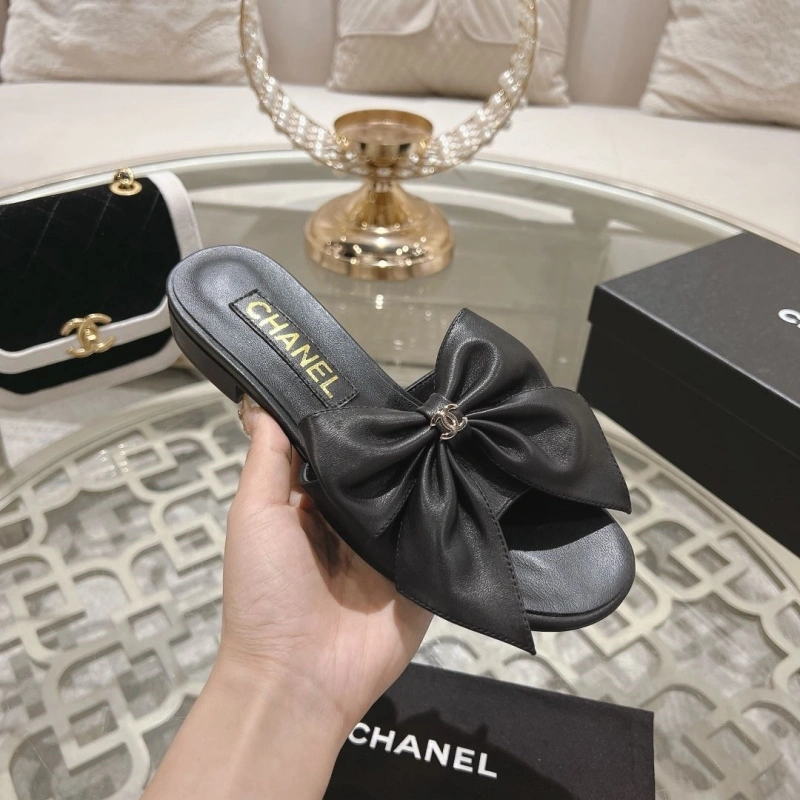 DailyWear Chxnxl Slippers 128024