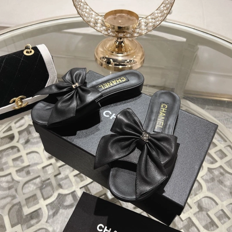 DailyWear Chxnxl Slippers 128024