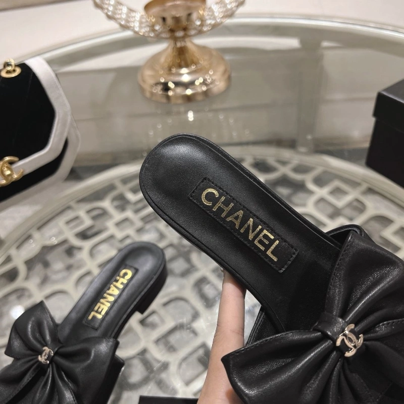 DailyWear Chxnxl Slippers 128024