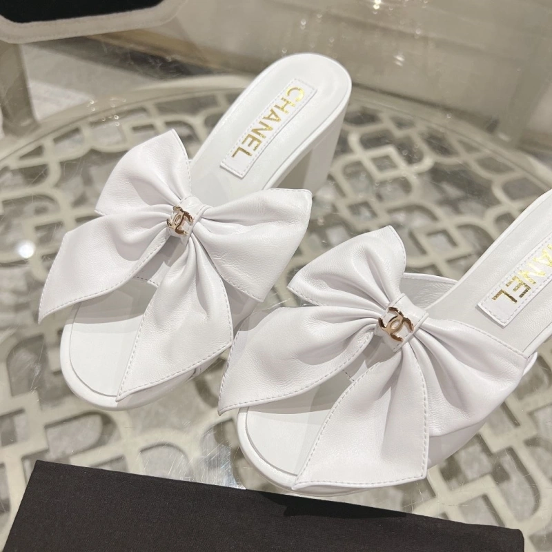 DailyWear Chxnxl Slippers 128026