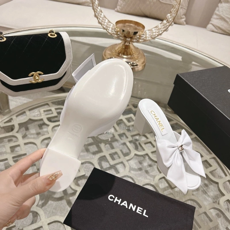 DailyWear Chxnxl Slippers 128026