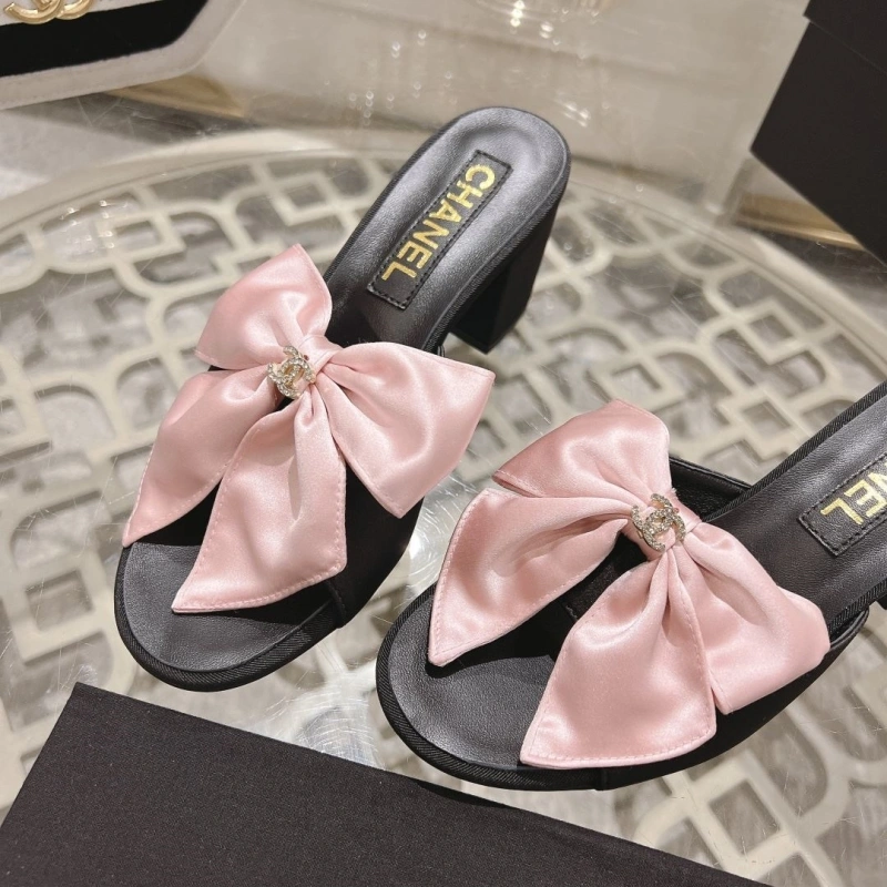 Compact Chxnxl Slippers 128028