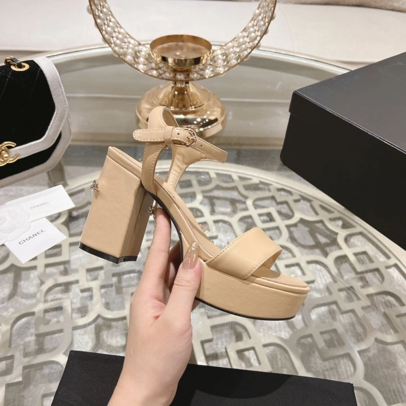 Chxnxl Sandals Bright 128473