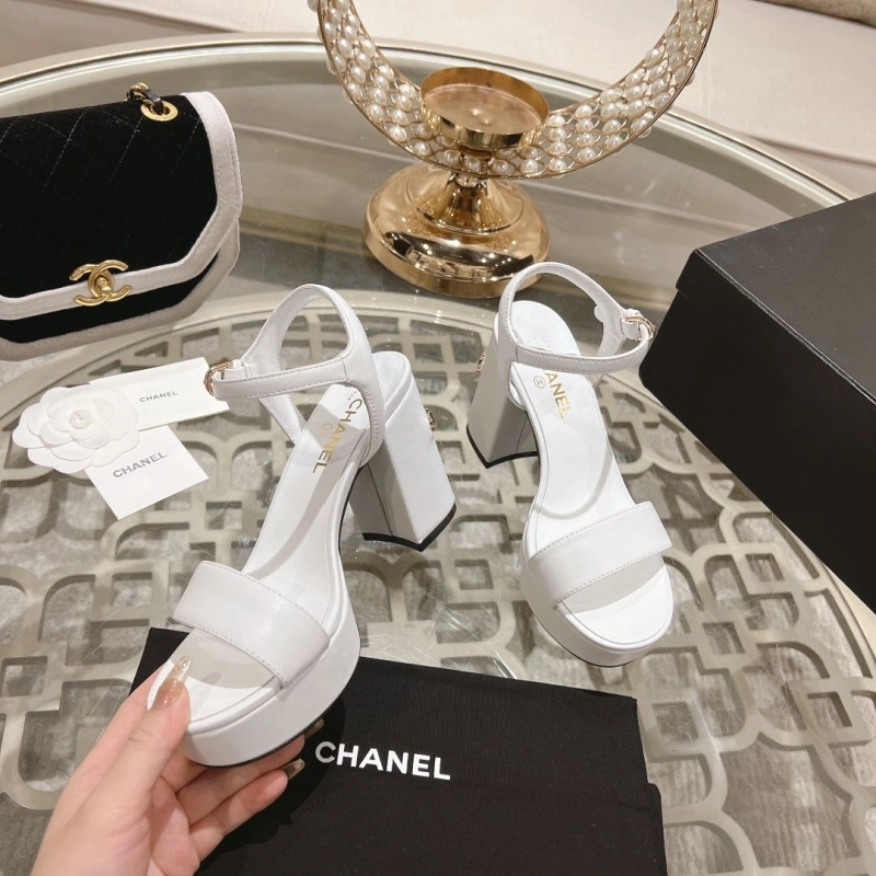 DailyWear Chxnxl Sandals 128463
