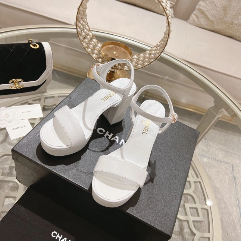 DailyWear Chxnxl Sandals 128463