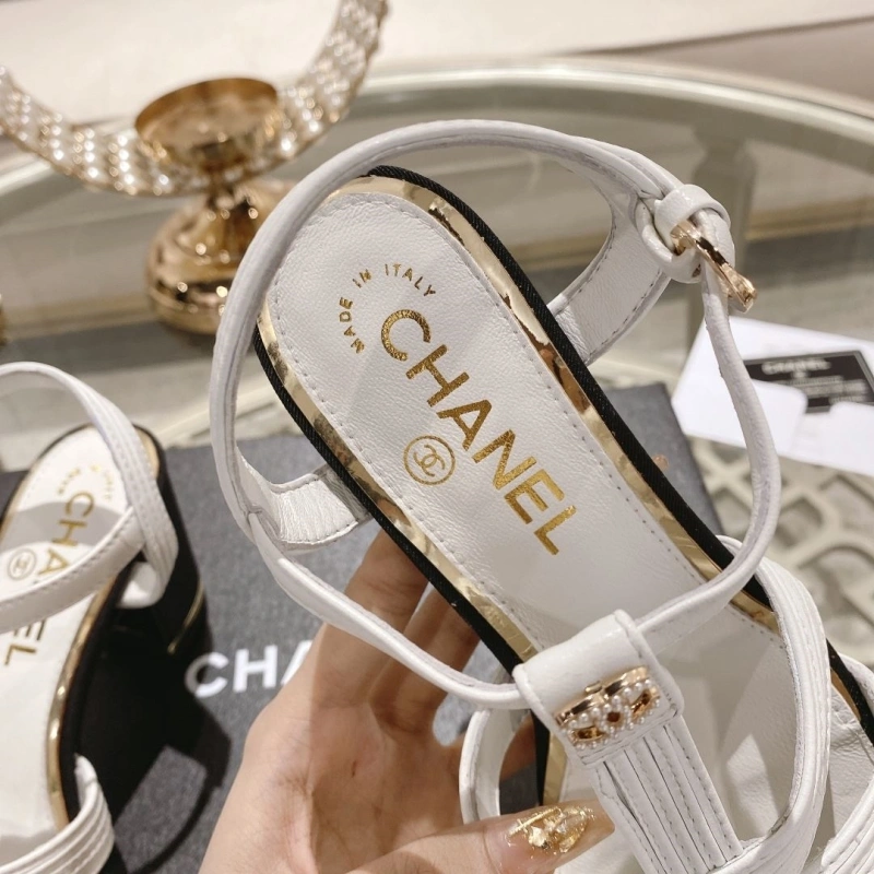 Resilient Chxnxl Sandals 128456