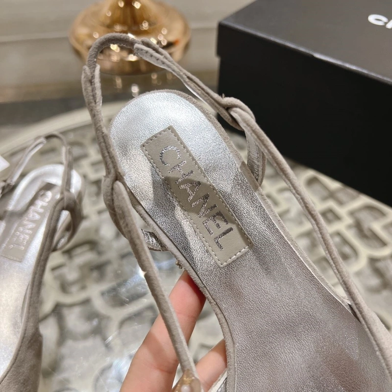 ModernLook Chxnxl Sandals 128448