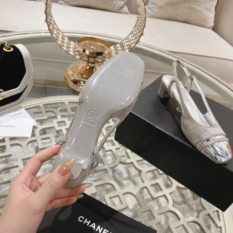ModernLook Chxnxl Sandals 128448