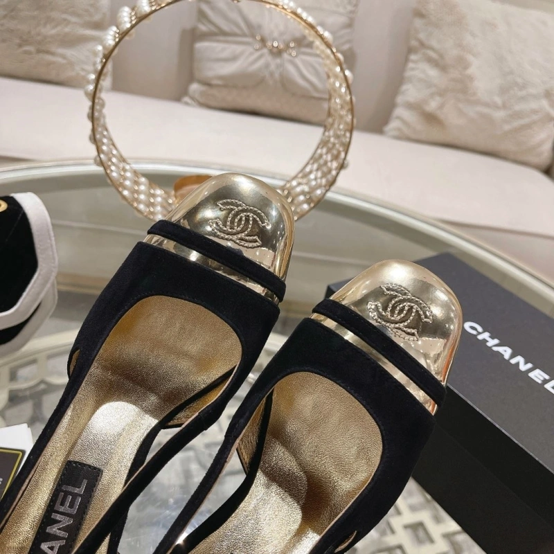 Elegant Chxnxl Sandals 128440