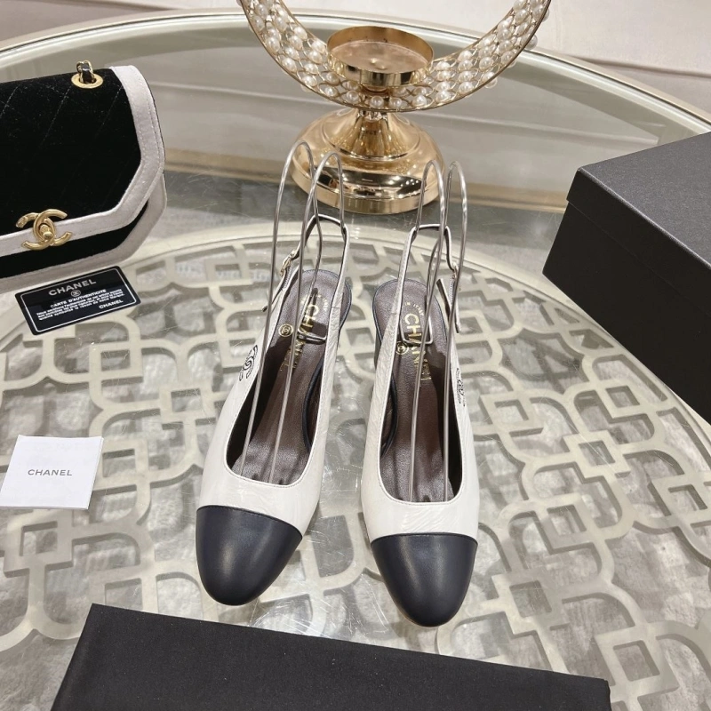 ModernLook Chxnxl Sandals 128431