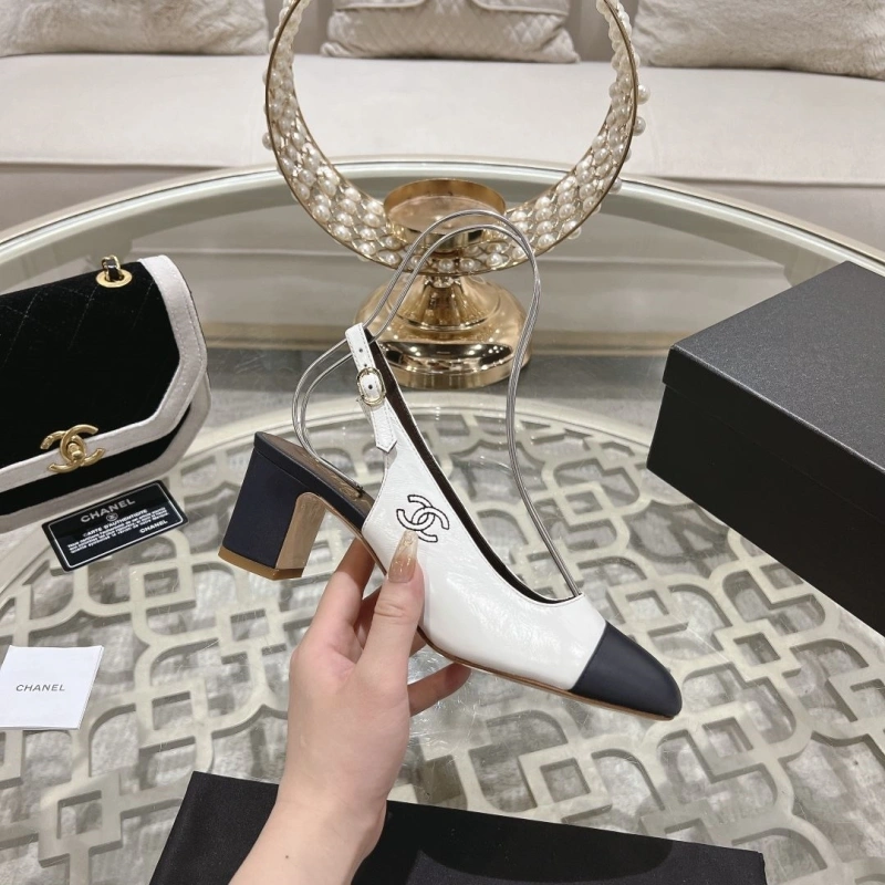 ModernLook Chxnxl Sandals 128431