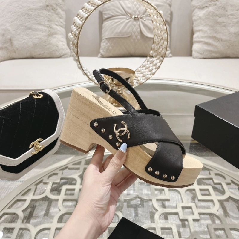 Classic Chxnxl Sandals 128424