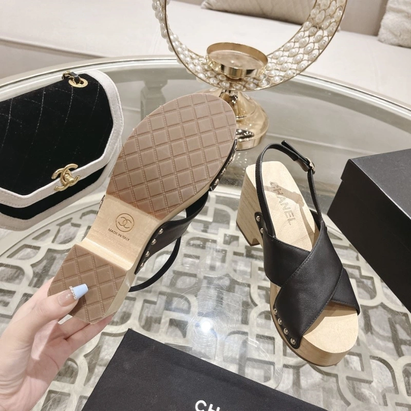 Classic Chxnxl Sandals 128424