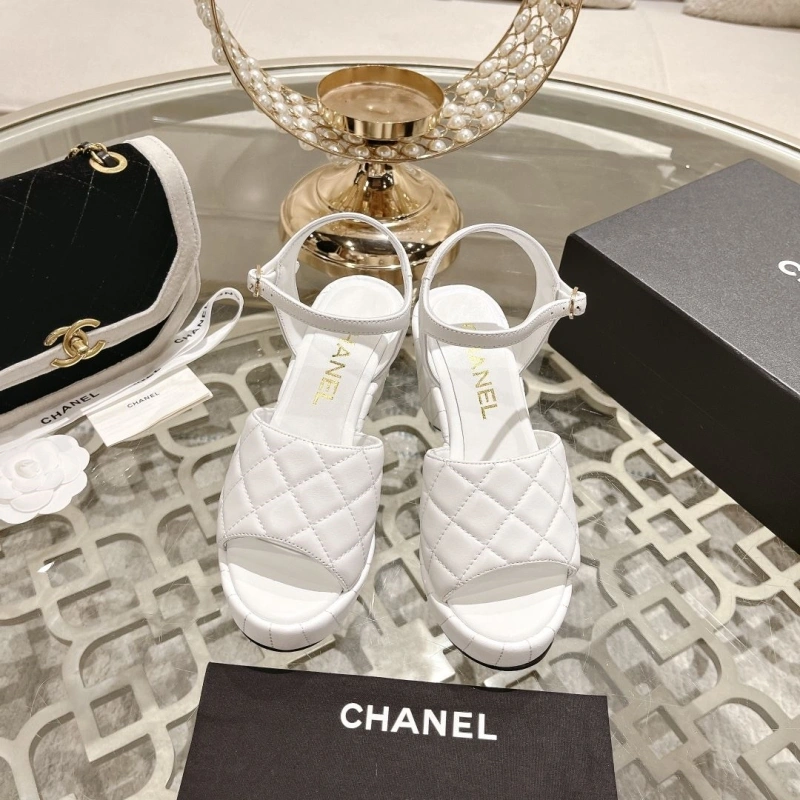 Efficient Chxnxl Sandals 128417