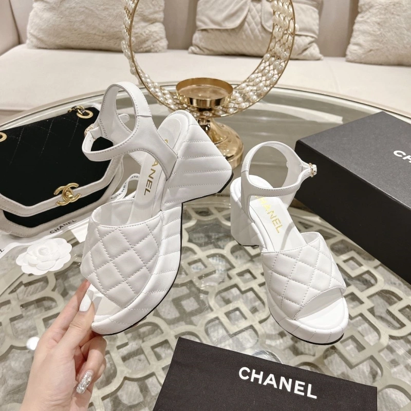 Efficient Chxnxl Sandals 128417