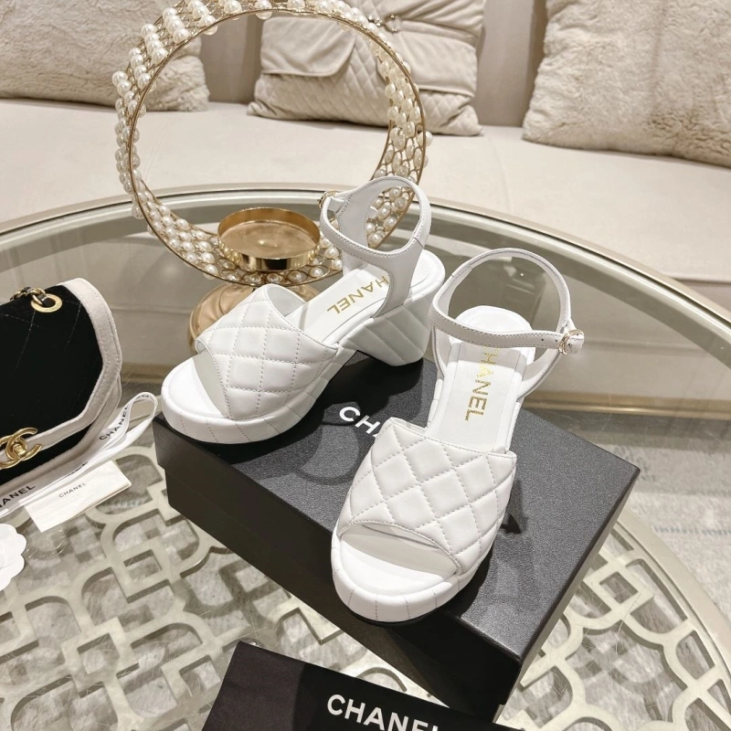Efficient Chxnxl Sandals 128417
