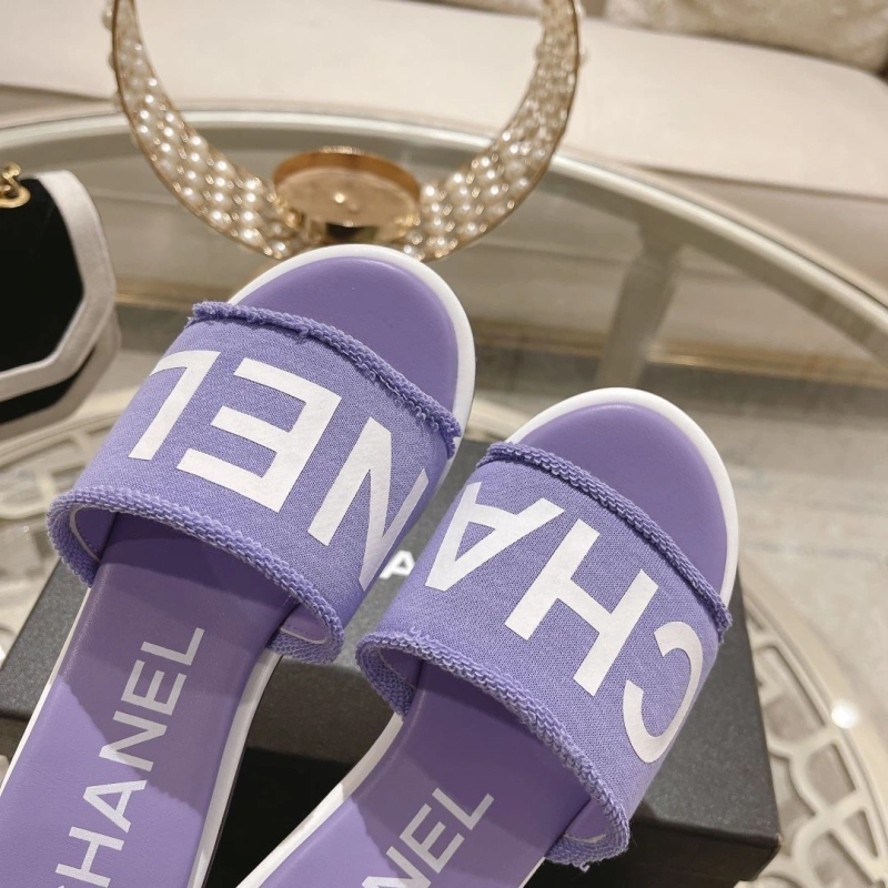 Chxnxl Slippers Bright 128007