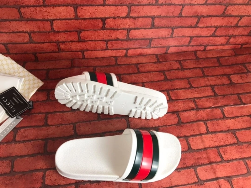 Resilient Gxccx Slippers 162270