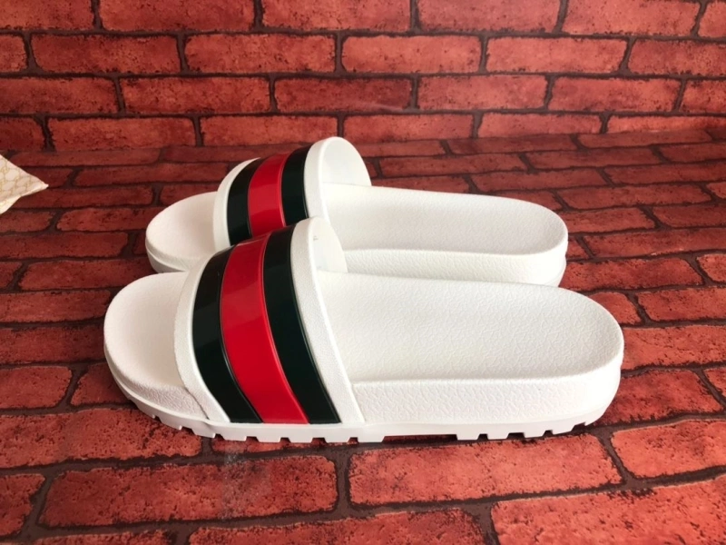 Resilient Gxccx Slippers 162270
