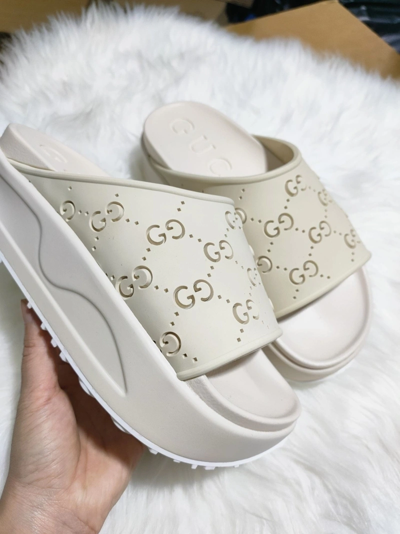 Reliable Gxccx Slippers 162249