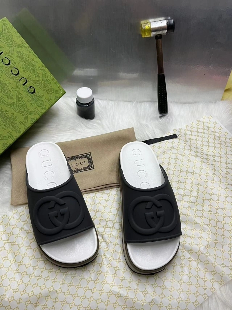 Fashionable Gxccx Slippers 162236