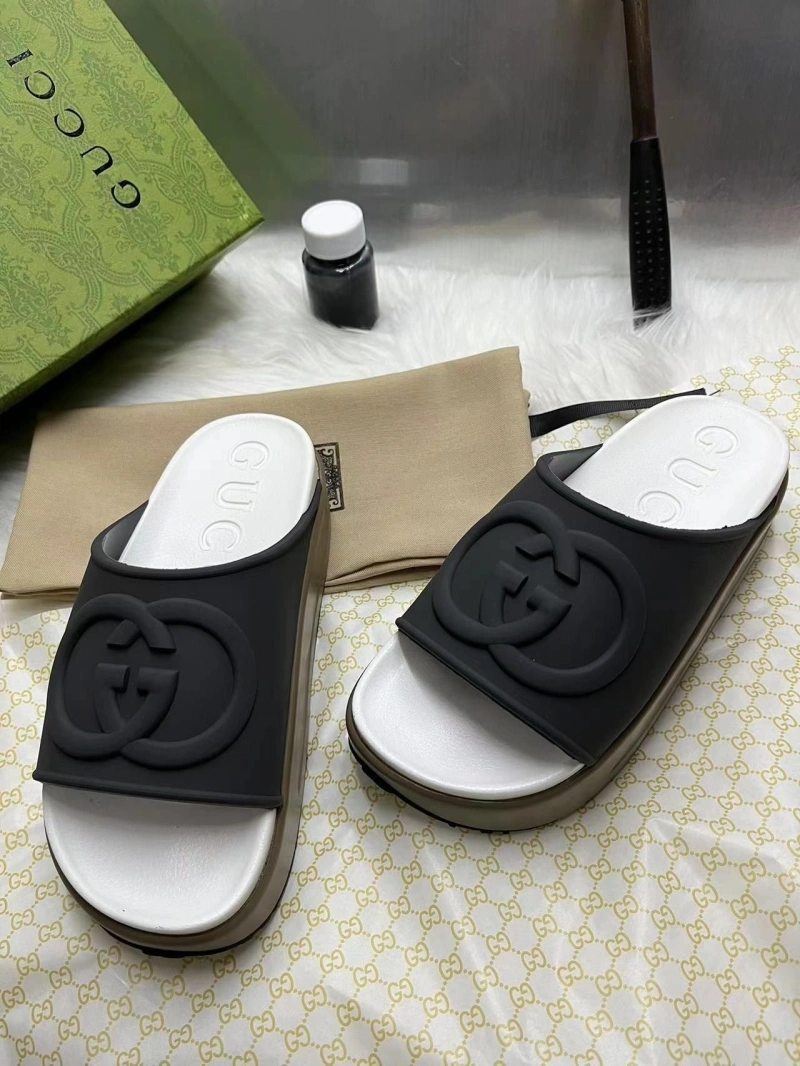 Fashionable Gxccx Slippers 162236