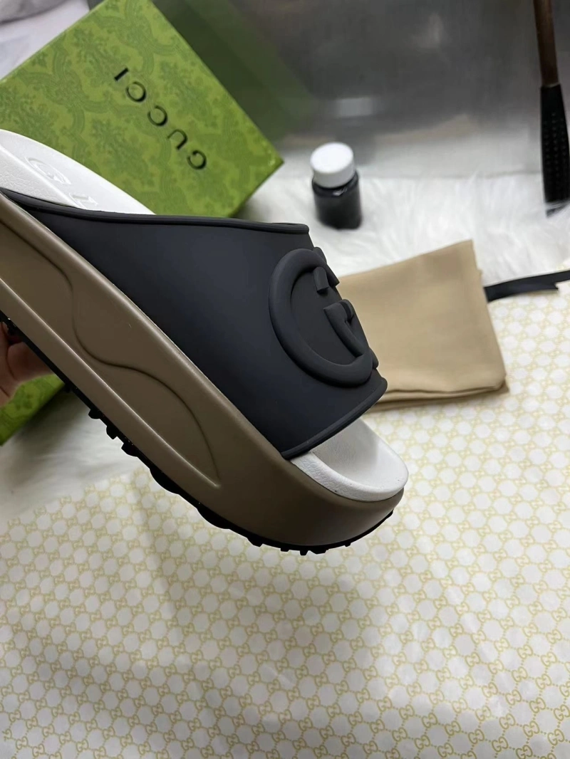 Fashionable Gxccx Slippers 162236
