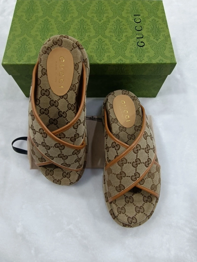 Cozy Gxccx Slippers 162225