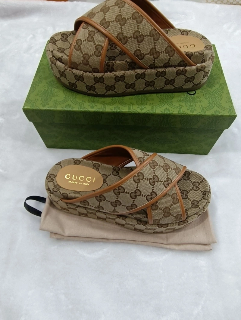 Cozy Gxccx Slippers 162225