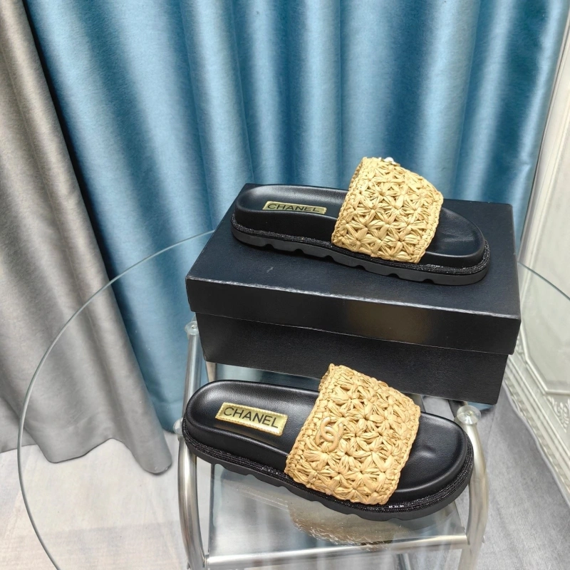 ModernLook Chxnxl Slippers 128004
