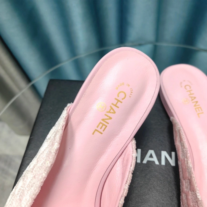 Efficient Chxnxl Slippers 127994