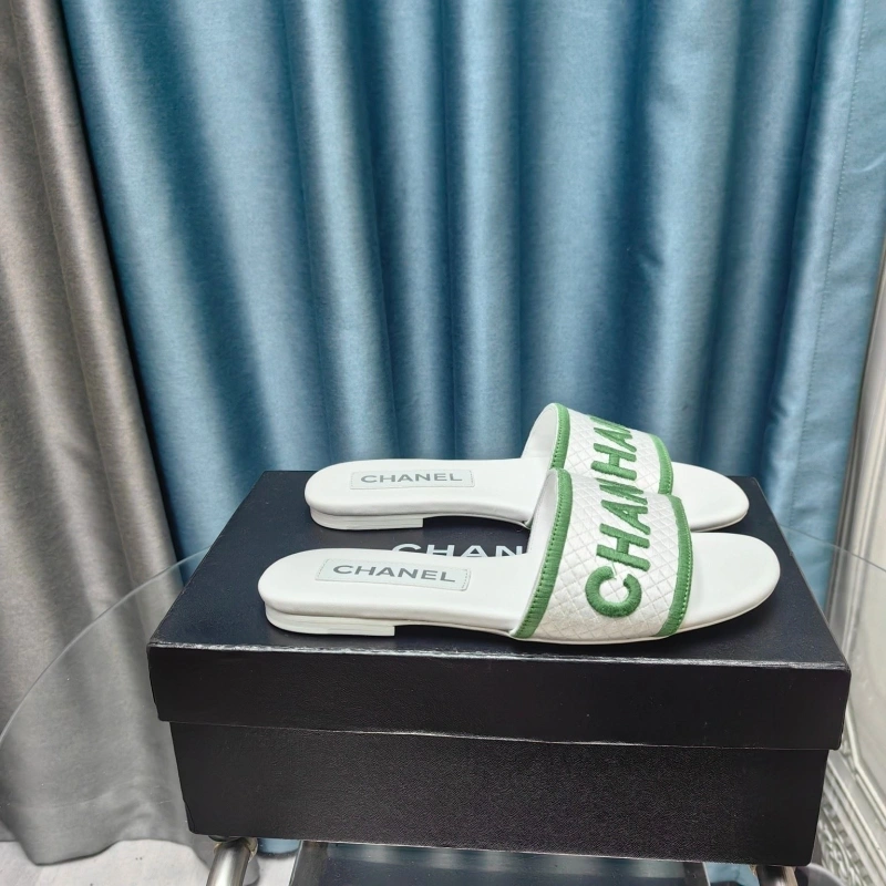 Modern Chxnxl Slippers 127981