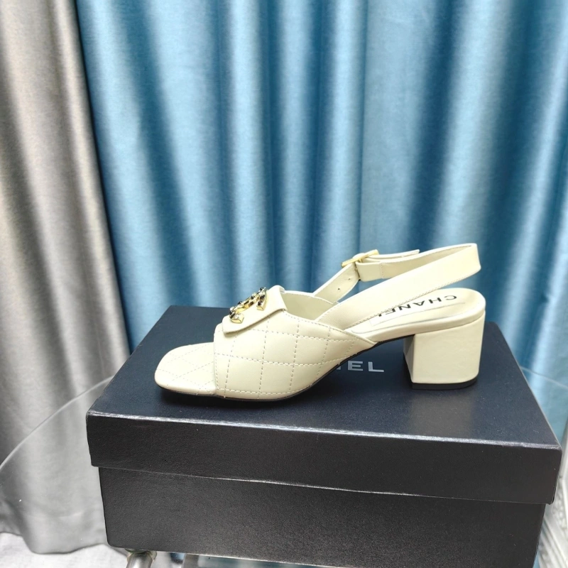 ModernLook Chxnxl Sandals 128396
