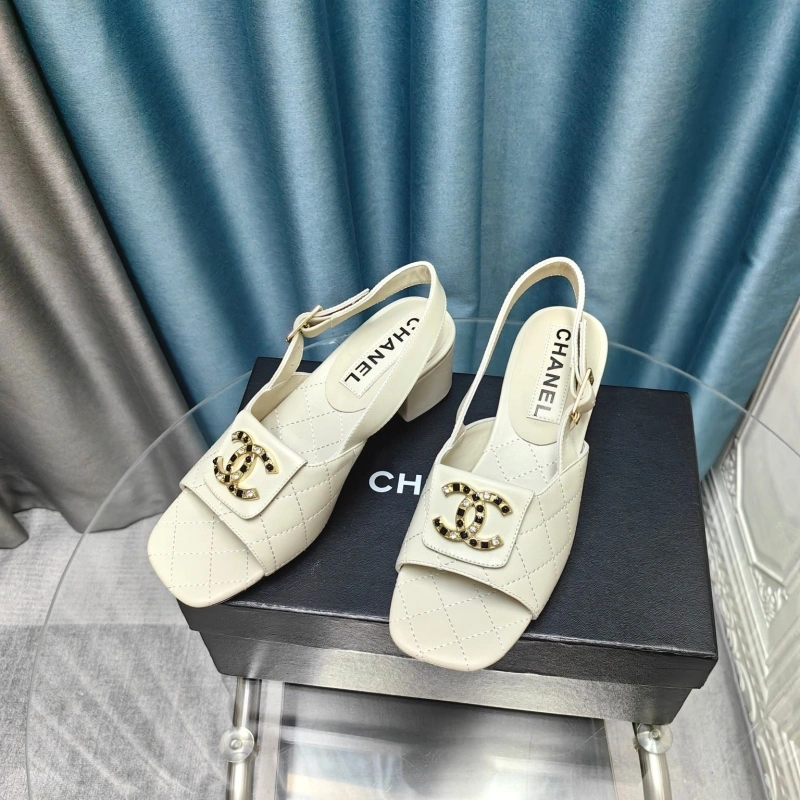 ModernLook Chxnxl Sandals 128396