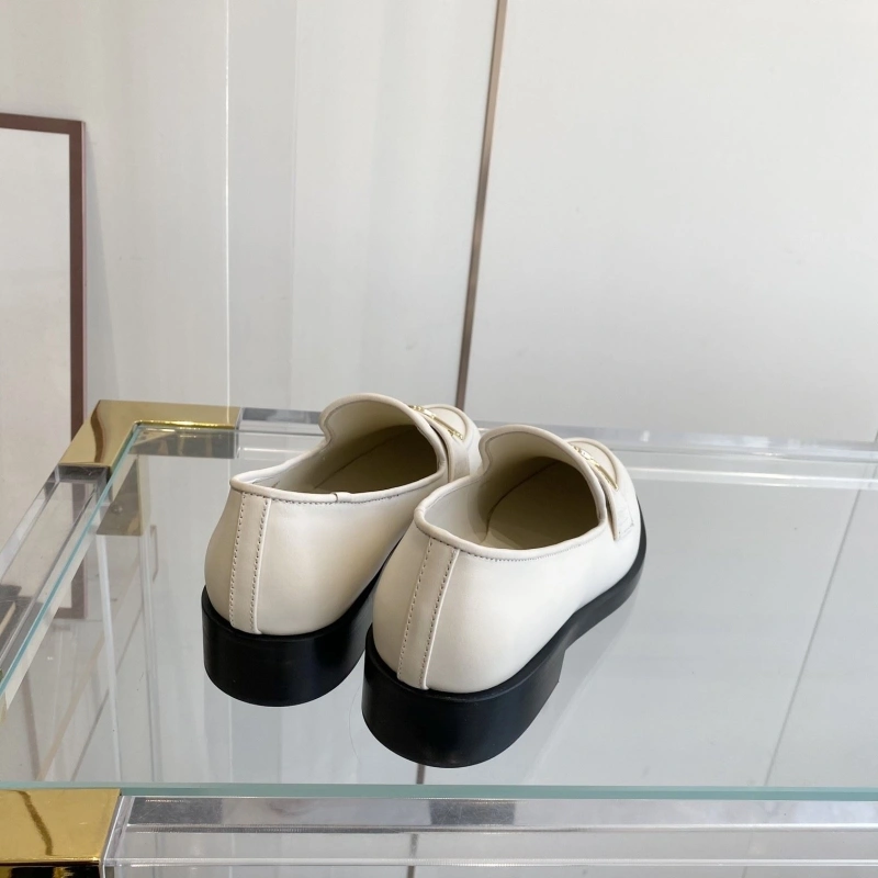 Vibrant Chxnxl Leather Shoes 128735