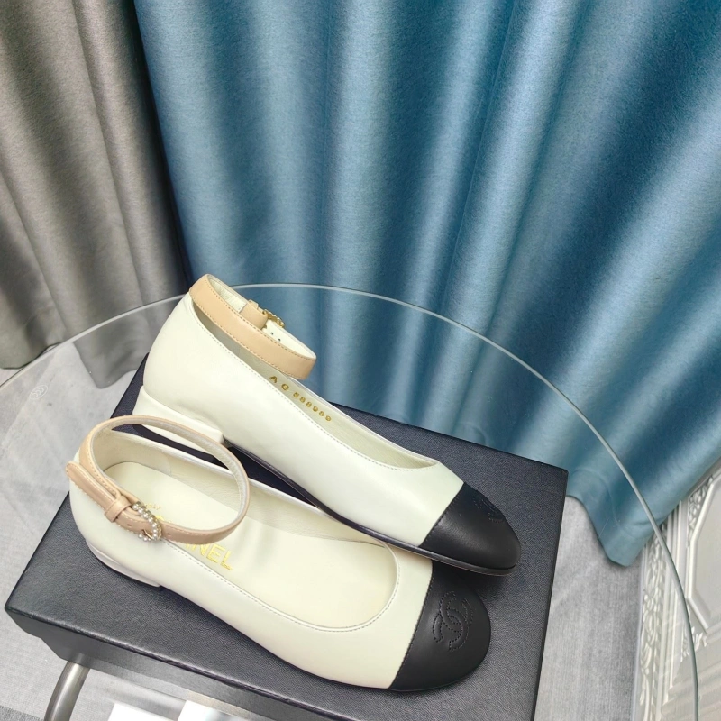 Bold Chxnxl High Heels 128955