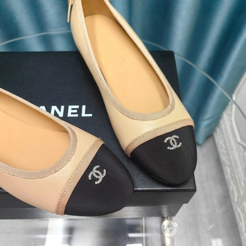 Sleek Chxnxl Flat Shoes 129144