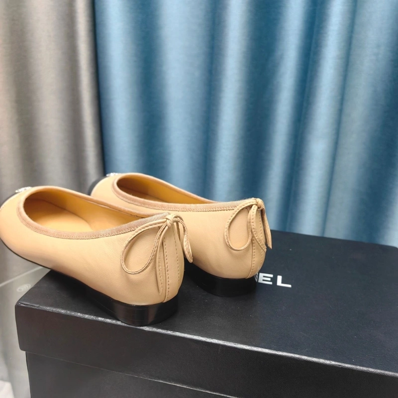Sleek Chxnxl Flat Shoes 129144
