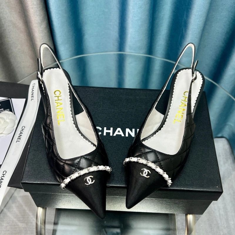 Cozy Chxnxl High Heels 128946