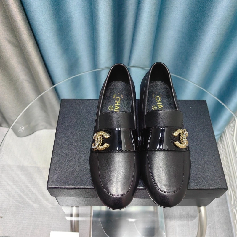 WellDesigned Chxnxl Leather Shoes 128727