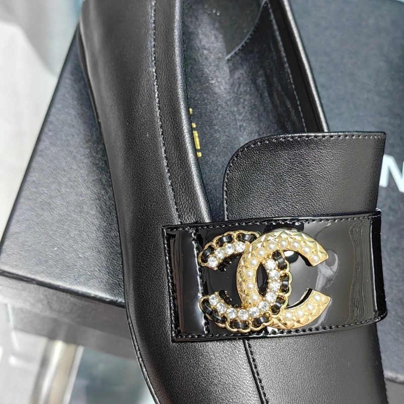 WellDesigned Chxnxl Leather Shoes 128727